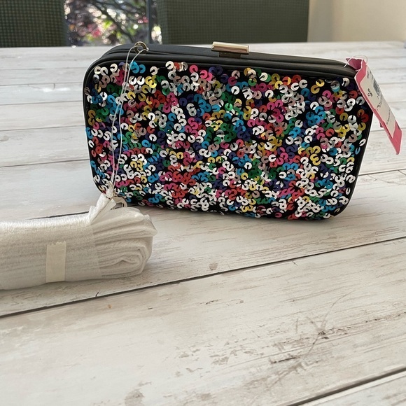 Kate Spade Tonight Sequins Embellished Leather Crossbody Clutch NWT $228 - Picture 7 of 11